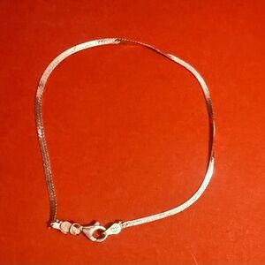 Elegant Silver Chain Bracelet